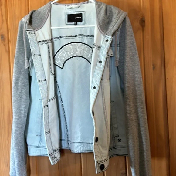 Hurley button down jacket - Picture 5 of 6